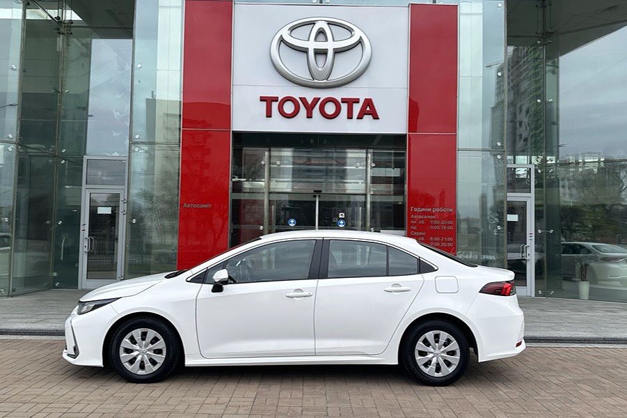 Вживані авто Toyota