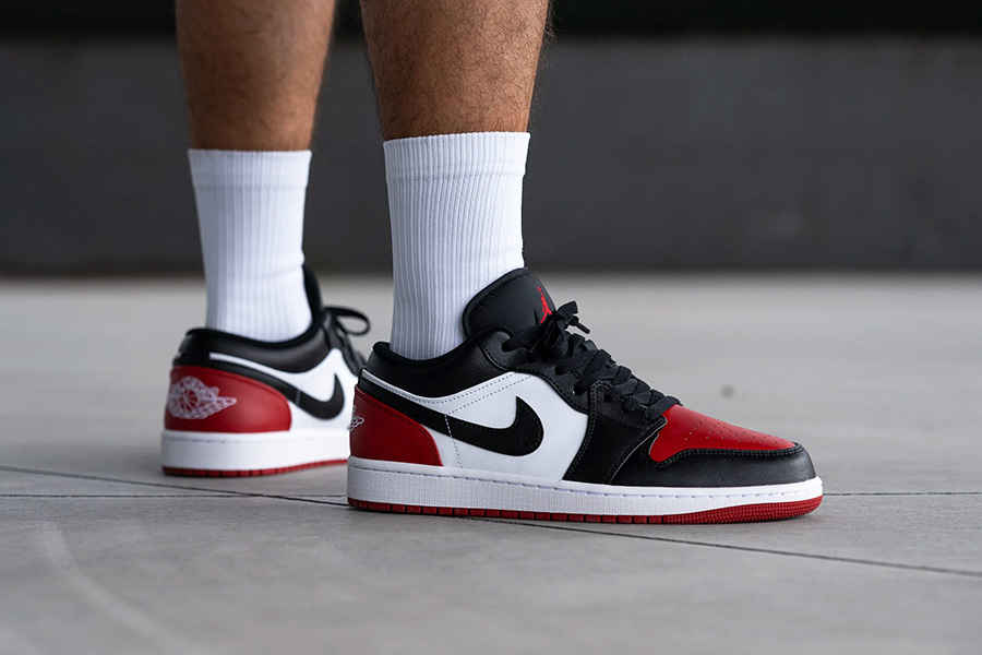 Кроссовки Nike Air Jordan 1